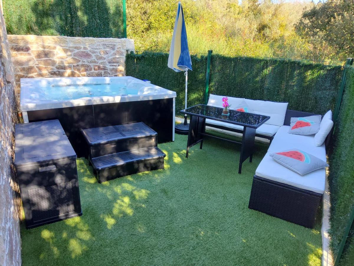 Studio Faillant Lorgues Spa Privatif Avec Superbe Piscine Exterior foto